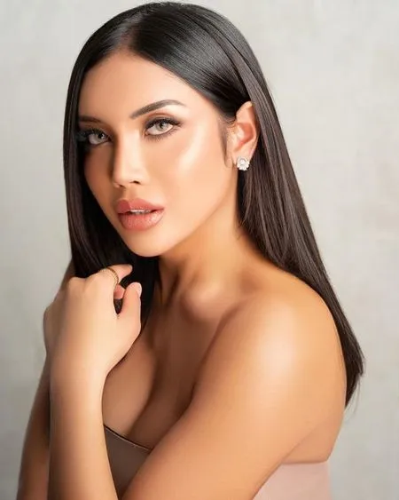 7 Foto Hot Millen Cyrus di Pemotretan Terbaru, Pamer Body Goals & Buka Bisnis Beauty Bar