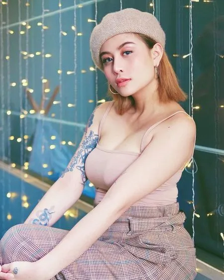 7 Foto Terbaru Awkarin Usai Berat Badan Naik 5 Kg Terlihat Makin Cantik Kapanlagi Com