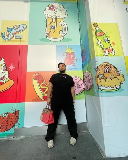7 Gaya Ganteng Ivan Gunawan di Pemotretan Terbaru Setelah Berhasil Turunkan Berat Badan Hingga 30 Kg