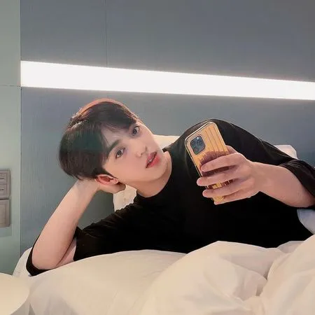 7 Idol Korea Pilihan Netizen yang Dianggap Paling Legendaris di Grupnya, Visual dan Talenta Nggak Main-Main