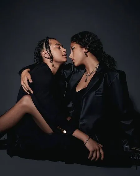 7 Photoshoot Terbaru Bastian Steel dan Shita Marino, Mesra Bak Foto Prewed - Didoakan Segera Menikah