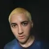 7 Potret Aron Ashab yang Bongkar Kelakuan Buruk Sang Kakak, Disebut Psikopat - Kerap Dipukuli Saat Kecil