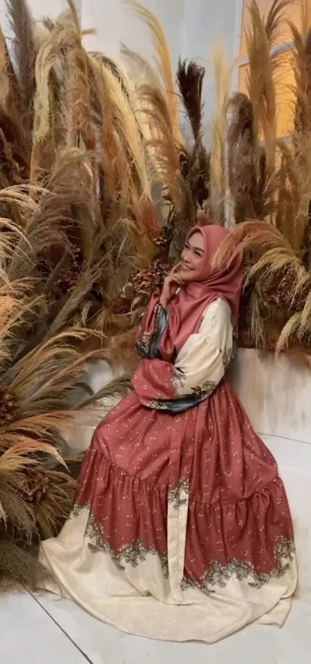 7 Potret Cantik Ria Ricis Dalam Pemotretan Terbaru, Pancarkan Senyuman Bahagia - Aura Calon Pengantinnya Terasa