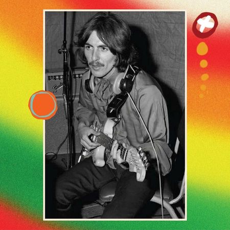 7 Potret George Harrison Sang Lead Guitarist The Beatles Yang Sarankan Band Legendaris Ini Untuk Bubar!