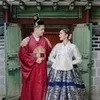 7 Potret Glenca Chysara dan Suami ke Kawasan Dongdaemun Korea, Romantis Banget