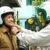 7 Potret Irfan Hakim dan Farhan Ngabuburit Naik Motor, Lanjut Bukber dengan Anak Yatim