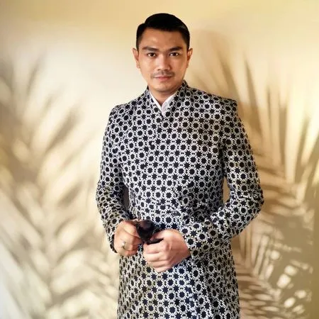 7 Potret Kabar Terbary Micky AFI, Kini Jadi Fashion Designer Sekaligus Seorang Hot Daddy - Ternyata Adik Mendiang Tepeng 'Steven & Coconut Treez'