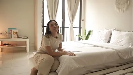 7 Potret Kamar Angela Gilsha Pemeran Vina Dalam Samudra Cinta Minimalis Banget Dengan Nuansa Putih Kapanlagi Com