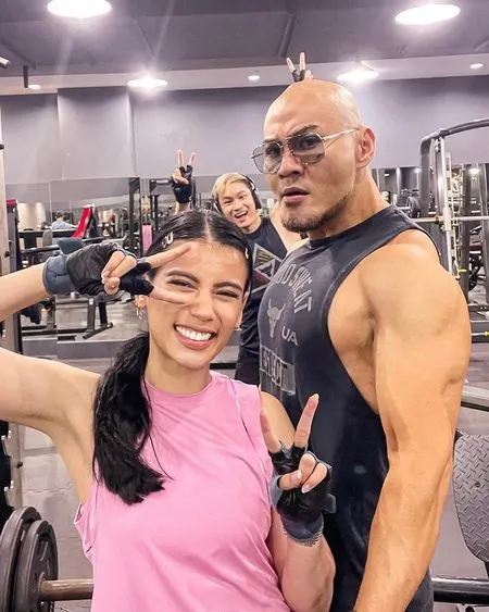 7 Potret Kebersamaan Sabrina Chairunnisa Bareng Deddy dan Azka Waktu Nge-gym, Didoakan Segera Menikah