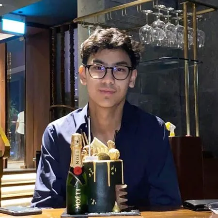 7 Potret Khayru Hardikusumo, Putra Gunawan Sudrajat yang Makin Ganteng dan Beranjak Dewasa - Genap Berusia 17 Tahun