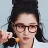7 Potret Menawan Guan Xiaotong di Photoshoot Terbaru, Bergaya ala Girl Next Door