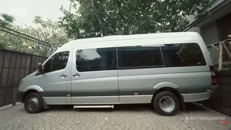 7 Potret Mobil Mewah Atta Halilintar Untuk Anaknya yang Masih dalam Kandungan, Dilengkapi Kasur dan Toilet - Harganya Nyaris Rp1 Miliar
