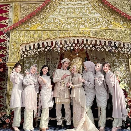 7 Potret Para Seleb yang Hadir di Acara Ngunduh Mantu Lesti dan Rizky Billar, Ada Sahrul Gunawan - Ridwan Kamil dan Istri Tercinta