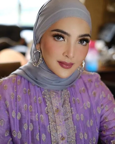 7 Potret Penampilan Ashanty di Pengajian 4 Bulanan Aurel Hermansyah, Cantik Berhijab dengan Anting Bundar - Disebut Barbie Arab