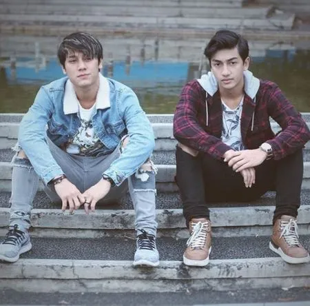 7 Potret Persahabatan Rizky Billar & Harris Vriza, Ternyata Pernah Terlibat Cinta Segitiga!