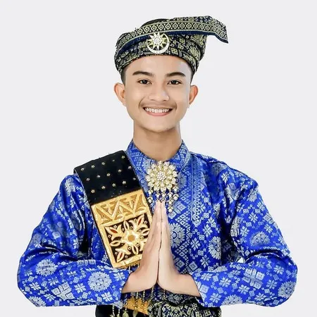 7 Potret Putra, Duta Provinsi Riau di LIDA 2021 - Remaja Tampan yang Jago Tari Tradisional dan Selalu dapat Polling Tertinggi