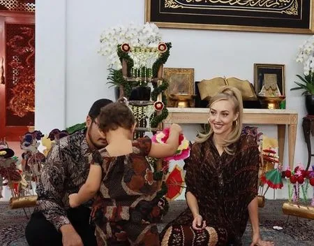7 Potret Putri Panji Trihatmodjo dan Varsha Strauss yang Wajahnya Selalu Disembunyikan dari Publik