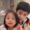 7 Potret Rafathar Gemas dengan Lily, Cubit Pipi - Mainin Rambut Sang Adik
