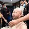 7 Potret Raffi Ahmad Cukur Habis Rambutnya Hingga Botak Saat Laksanakan Ibadah Haji