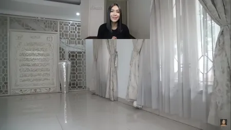11 Potret Rumah Denada yang Harus Dijual Meski Penuh Kenangan, Mewah dengan Nuansa Putih - Dilengkapi Taman dan Balkon