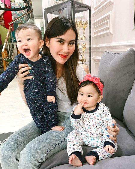 7 Potret Syahnaz Sadiqah Pamer Tubuh Setelah Lahirkan Bayi Kembar Tetap Langsing Dan Nggak Banyak Berubah Kapanlagi Com