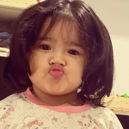 7 Potret Terbaru Aneska, Anak Kedua Audy Item dan Iko Uwais yang Kini Tumbuh Jadi Balita Cantik dengan Pipi Chubby