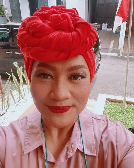 7 Potret Tike Priatnakusumah yang Makin Langsing dan Modis, Biasa Pakai Baju Size 5L Kini Sudah M - Berat Badan Turun 25 Kilo Lebih!