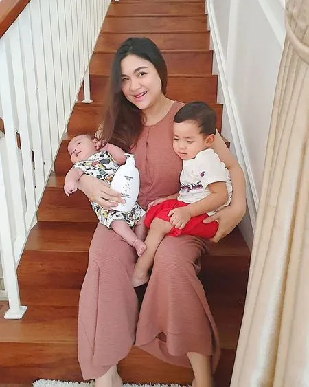 7 Potret Vicky Shu Sebelum Berbadan Dua, Tubuh Langsing yang Dirindukan