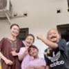 7 Potret Wika Salim Joget Bareng Keponakan, Pakai Filter Gundul - Bikin Pangling