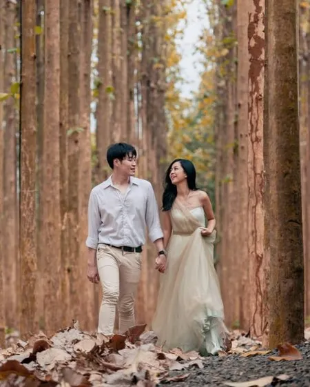 7 Potret Yeslin Wang Mantan Istri Delon dalam Photoshoot Terbaru, Makin Cantik Memesona - Bertema Musim Gugur ala Drama Korea