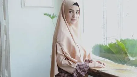 7 Selebriti Ini Ungkap Bayaran yang Diterimanya di Awal Karir, Ada yang Hanya 15 Ribu Rupiah!