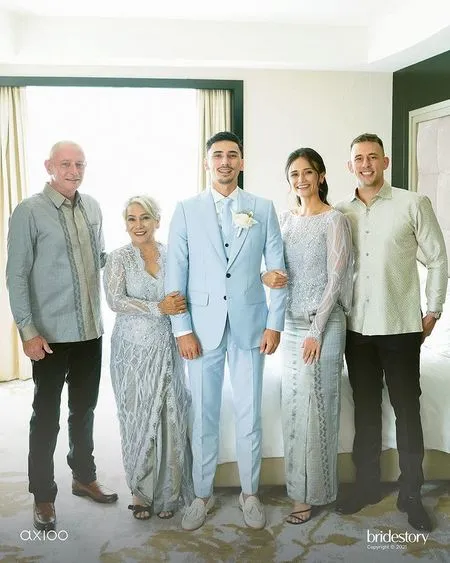 8 Foto Anggota Keluarga yang Hadiri Pernikahan Jessica Iskandar & Vincent Verhaag, Bahagia Datang Memberikan Restu Serta Doa