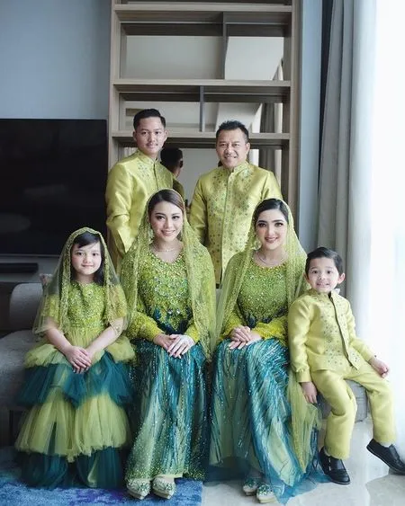 8 Foto Detail Penampilan Cantik Arsy di Acara Pengajian Aurel Hermansyah, Bak Boneka India