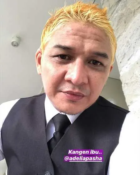 8 Foto Penampilan Terbaru Pasha Ungu, Wakil Wali Kota Gaul Berambut Blonde