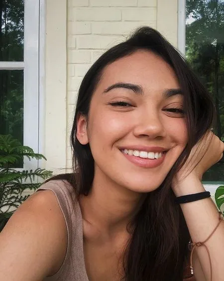 8 Foto Selfie Haico Van der Veken Bintang 'BUKU HARIAN SEORANG ISTRI', Pakai Make-up Minim Pamer Pesona Cantik Alami