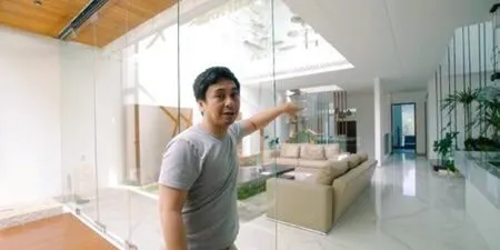 8 Kejadian Mistis di Rumah Selebriti Ini Bikin Keringat Dingin Keluar, Mulai Dari Listrik Padam Sendiri Hingga Mendengar Suara-Suara Aneh
