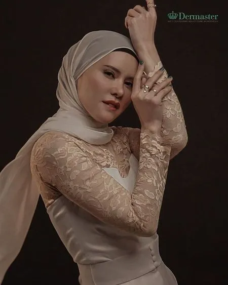 8 Kisah Angel Lelga eks Vicky Prasetyo yang Baru Terungkap, Ternyata Pernah Disantet dan Muntah Kain Kafan!