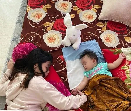 8 Momen Aqila Putri Sirajuddin dan Imel Putri Momong Baby Arsila Anak Zaskia Gotik, Disayang Bak Adik Kandung Sendiri