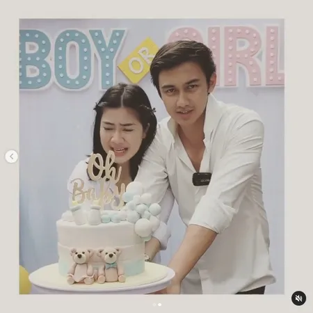 8 Potret Acara Gender Reveal Party Felicya Angelista - Immanuel Caesar Hito, Bernuansa Putih dan Serba Pastel