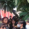 8 Potret Bintang Emon Sampaikan Orasi Menggelegar, Bakar Semangat Pendemo di Depan Gedung DPR