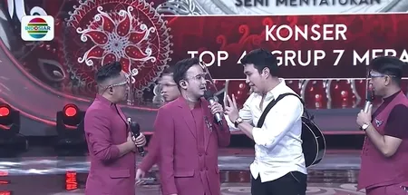 8 Potret Detik-detik Dewi Perssik Ngamuk ke Aldi Taher, Mengaku Menikah 2 Tahun - Dibilang Bau Terasi
