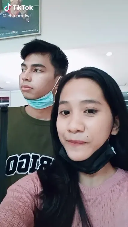 8 Potret Dimas Ahmad Akhirnya Bertemu Icha Pratiwi Kembaran Nagita Slavina, Didoakan Netizen Semoga Berjodoh