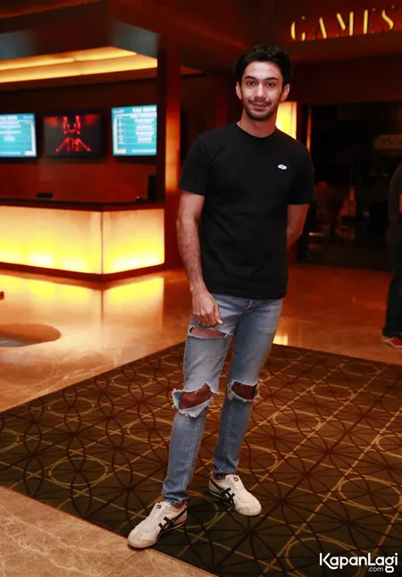 8 Potret Fashion Selebriti Saat Hadiri Gala Premiere Film Terbaru MARVEL, 'SHANG-CHI AND THE LEGEND OF THE TEN RINGS'