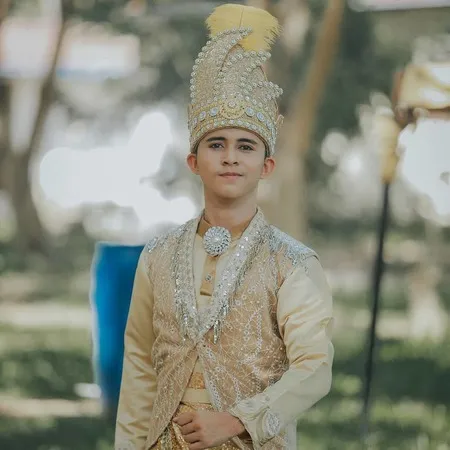 8 Potret Ganteng Revkal LIDA 2021, Sempat Bikin Rara LIDA Salah Tingkah