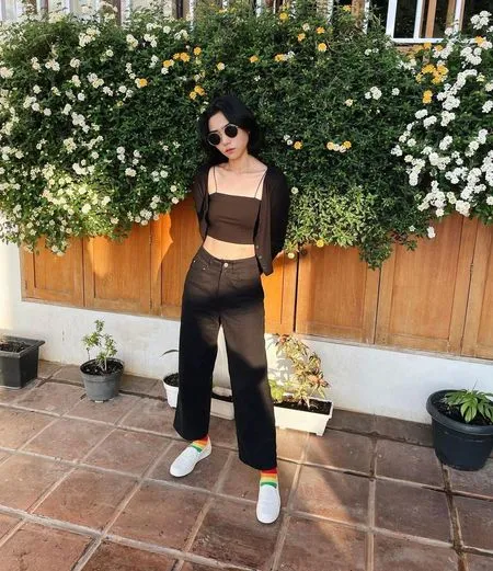 8 Potret Isyana Sarasvati Tampil Lebih Fresh dengan Model Rambut Pendek, Disebut Ganteng - Tubuh Makin Kurus Jadi Sorotan