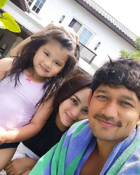 8 Potret Kedekatan Ibnu Jamil dan Putri Ririn Ekawati, Sayang Bak ke Anak Kandung Sendiri