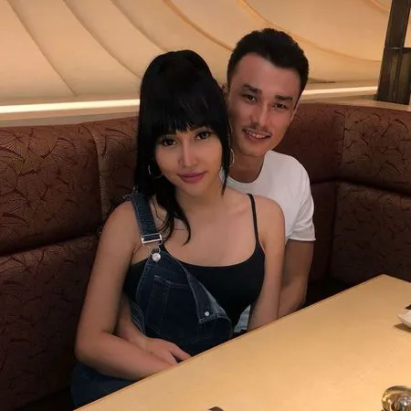 8 Potret Kekasih Lucinta Luna Cowok Ganteng Dari Filipina Kapanlagi Com