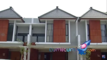 8 Potret Kiki Farrel Beri Hadiah Rumah Mungil Untuk Ibunda Tercinta Yang Baru Sembuh Dari Kanker Usus Kapanlagi Com