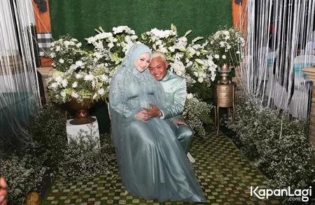 8 Potret Mesra Sule dan Nathalie Holscher di Tasyakuran 7 Bulanan, Sikap dan Penampilan Sule Jadi Sorotan