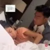 8 Potret Momen Bucin Azizah Salsha, Tak Mau Ditinggal Pratama Arhan Saat Pamit Berangkat Kerja - Padahal Sudah Dicium Meski Lagi Tidur